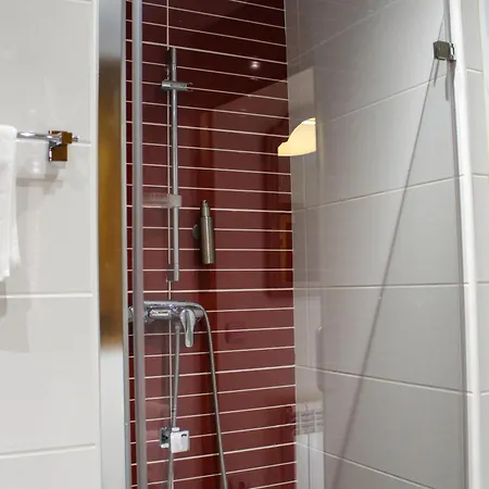 Bodegas Ii Valbuena De Duero